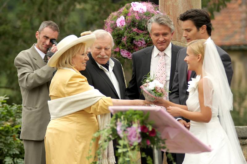 Tak wyglądał ślub Anety Zając i Mikołaja Krawczyka w „Pierwszej miłości”. Mało kto wie, że poznali się dużo wcześniej… (FOTO)