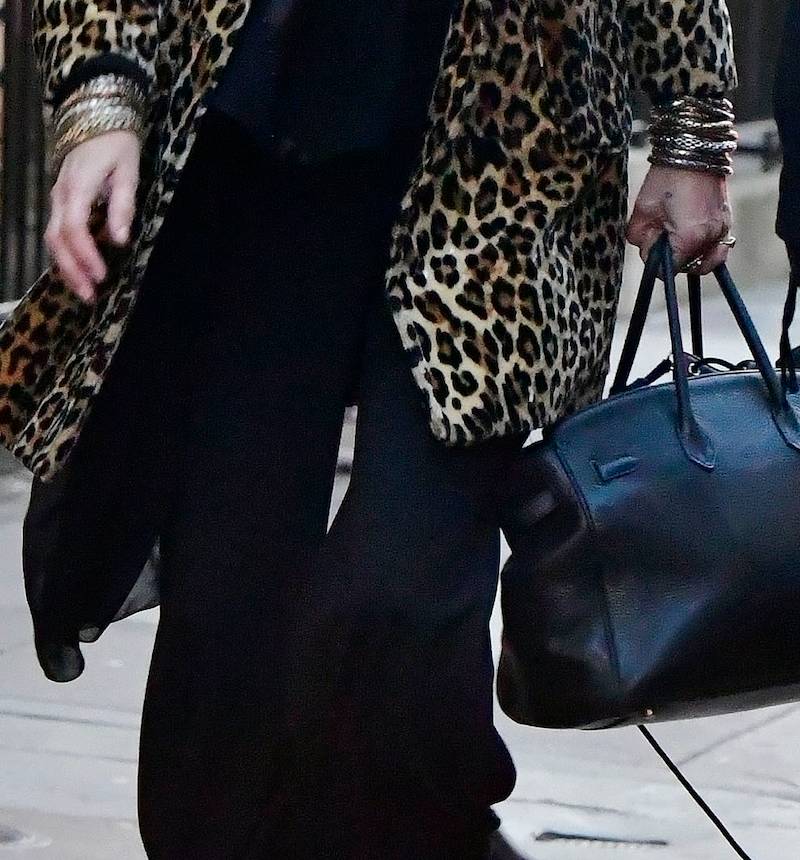 Kate Moss ostatnio skończyła 51 lat! Tak wygląda na żywo zaraz po wyjściu od fryzjera (FOTO)