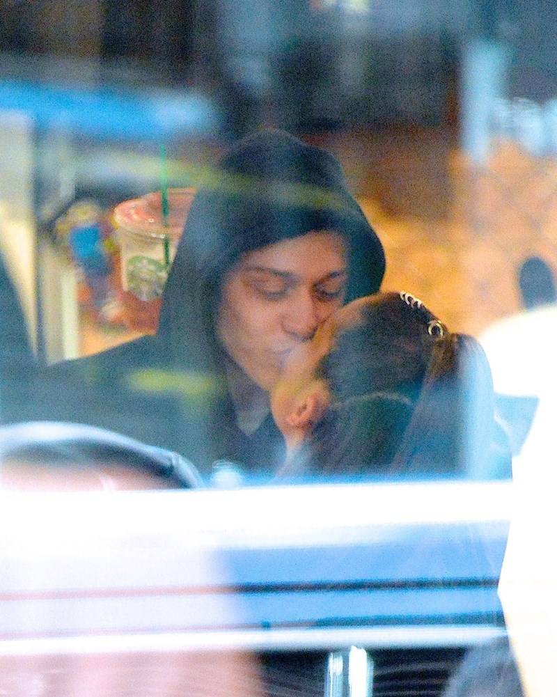 Gorące pocałunki Ariany Grande z narzeczonym!