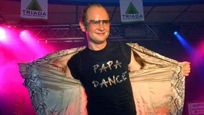 Był ulubieńcem Polek. Tak zmienił się na przestrzeni lat lider Papa Dance