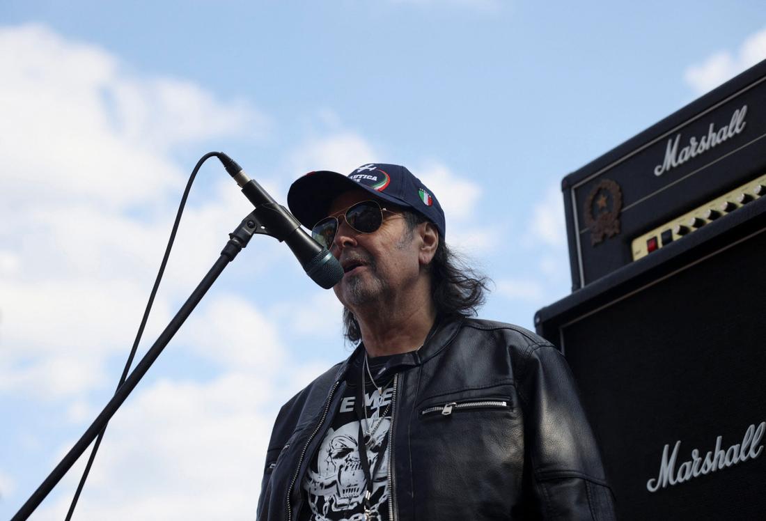 Phil Campbell, fot. Forum.