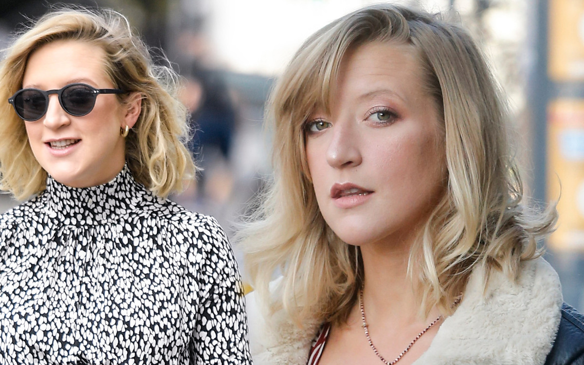 Lara Gessler pokazuje płaski brzuch na okładce magazynu: “Ale jesteś cudna”