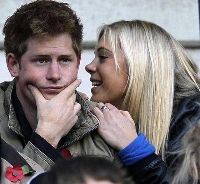 Pamiętacie BYŁE dziewczyny księcia Harry’ego? Kiedyś wolał BLONDYNKI