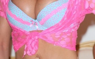 Poznajecie ten biust? (FOTO)