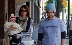 Ben Affleck oraz Jack Osbourne z rodzinami na bazarze (FOTO)