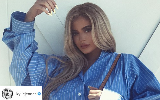 Jest pierwsze zdjęcie ciężarnej Kylie Jenner! Jak maskuje brzuszek?