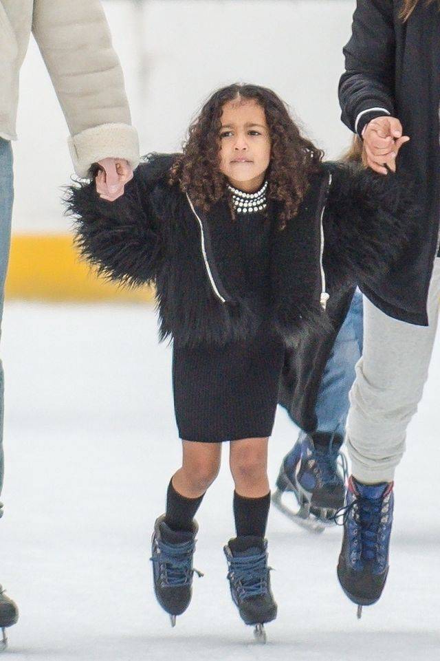 Nori i Penelope spędzają czas z Kourtney Kardashian