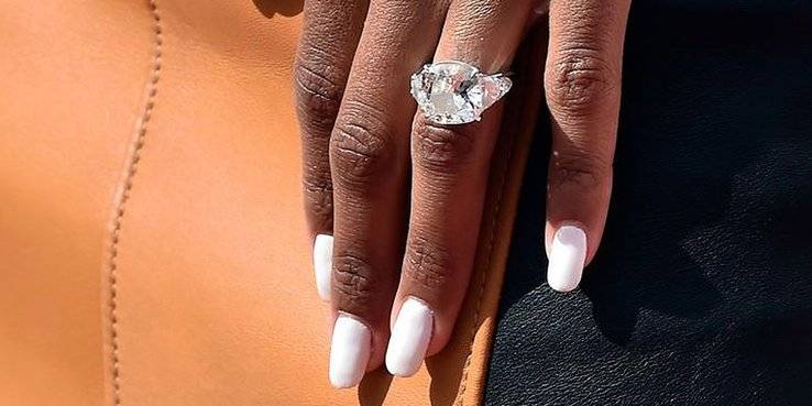 TOP 10. Najdroższe pierścionki zaręczynowe gwiazd – Hmm KIM KARDASHIAN czy BEYONCE wygrała konkurencję?