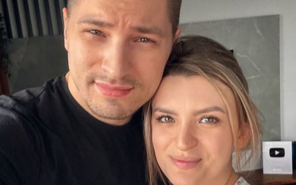 Adam Stachowiak oszukał fanów?! Ogłosił rozstanie, a teraz wrócił do żony!