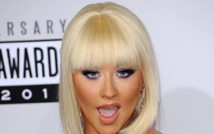 Pojedynek sztucznych blondynek (FOTO)