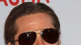 Czy Brad Pitt majstrował coś przy twarzy? (FOTO)
