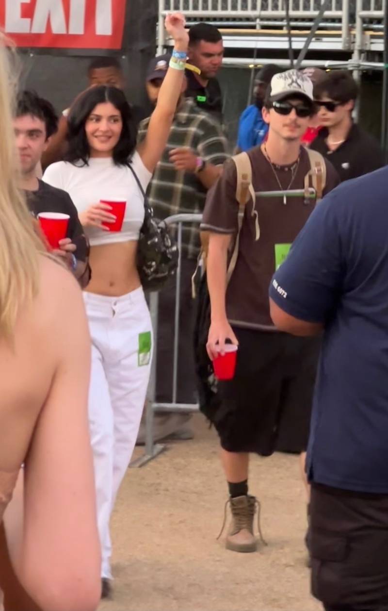Kylie Jenner całuje Timothée Chalameta na Coachelli... w dniu występu jej byłego