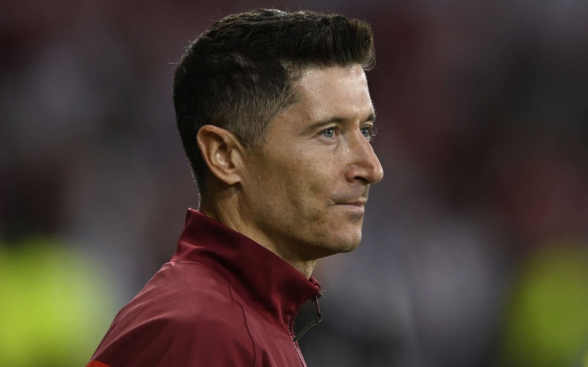 Koledzy zrobili to Lewandowskiemu po meczu. Nagranie trafiło do sieci! (WIDEO)