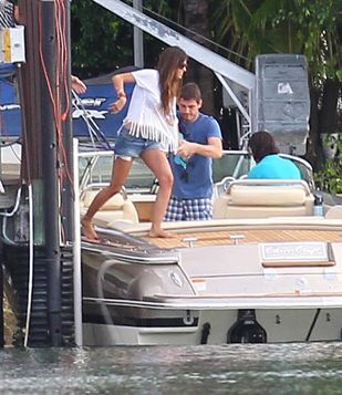 sara-carbonero-and-iker-casillas-26-R1