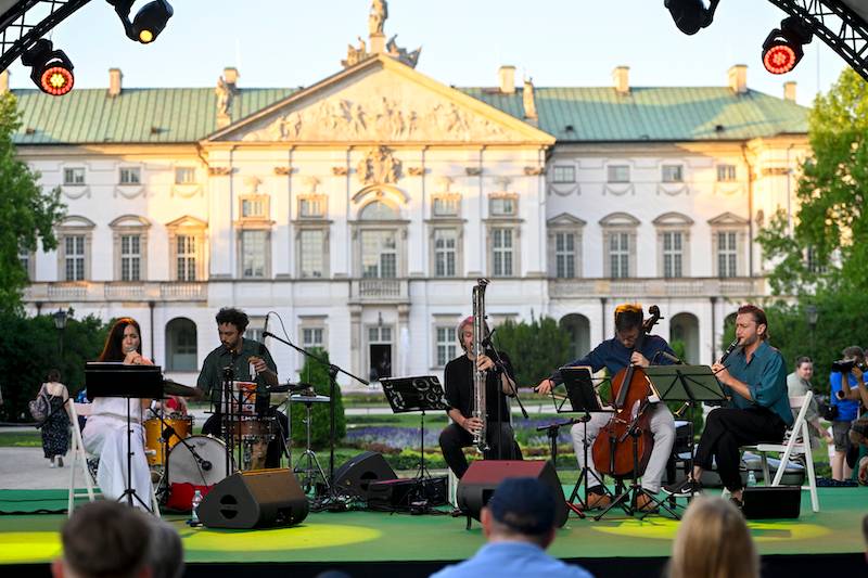 Aktorzy na imieninach Jana Kochanowskiego. Po 2 latach Magdalena Walach pojawiła się publicznie
