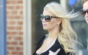 Jessica Simpson urodzi syna!