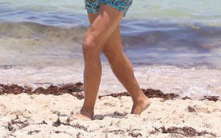 Znany piłkarz przyłapany z rodzinką (FOTO)