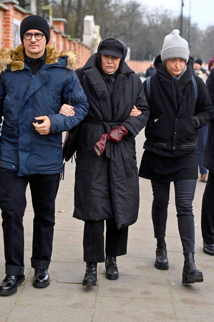 Gwiazdy na pogrzebie Macieja Damięckiego. Kto towarzyszył mu w ostatniej drodze? (ZDJĘCIA)