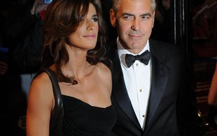 Clooney ze swą partnerką, Elisabettą Canalis (FOTO)