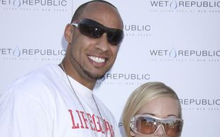 Kendra Wilkinson i jej duży ukochany (FOTO)