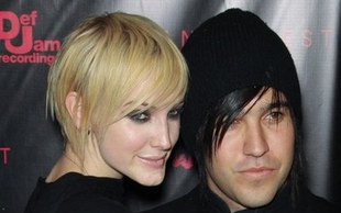 Ashlee Simpson spotyka się z Travisem Barkerem?