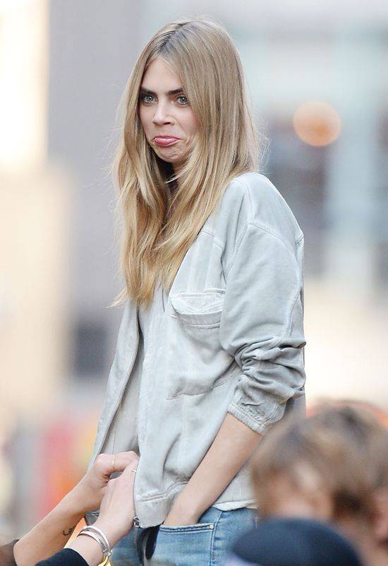 Słodkie minki Cary Delevingne