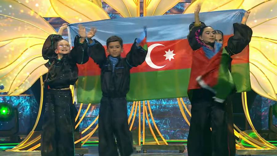 Flaga Azerbejdżanu, fot. YouTube