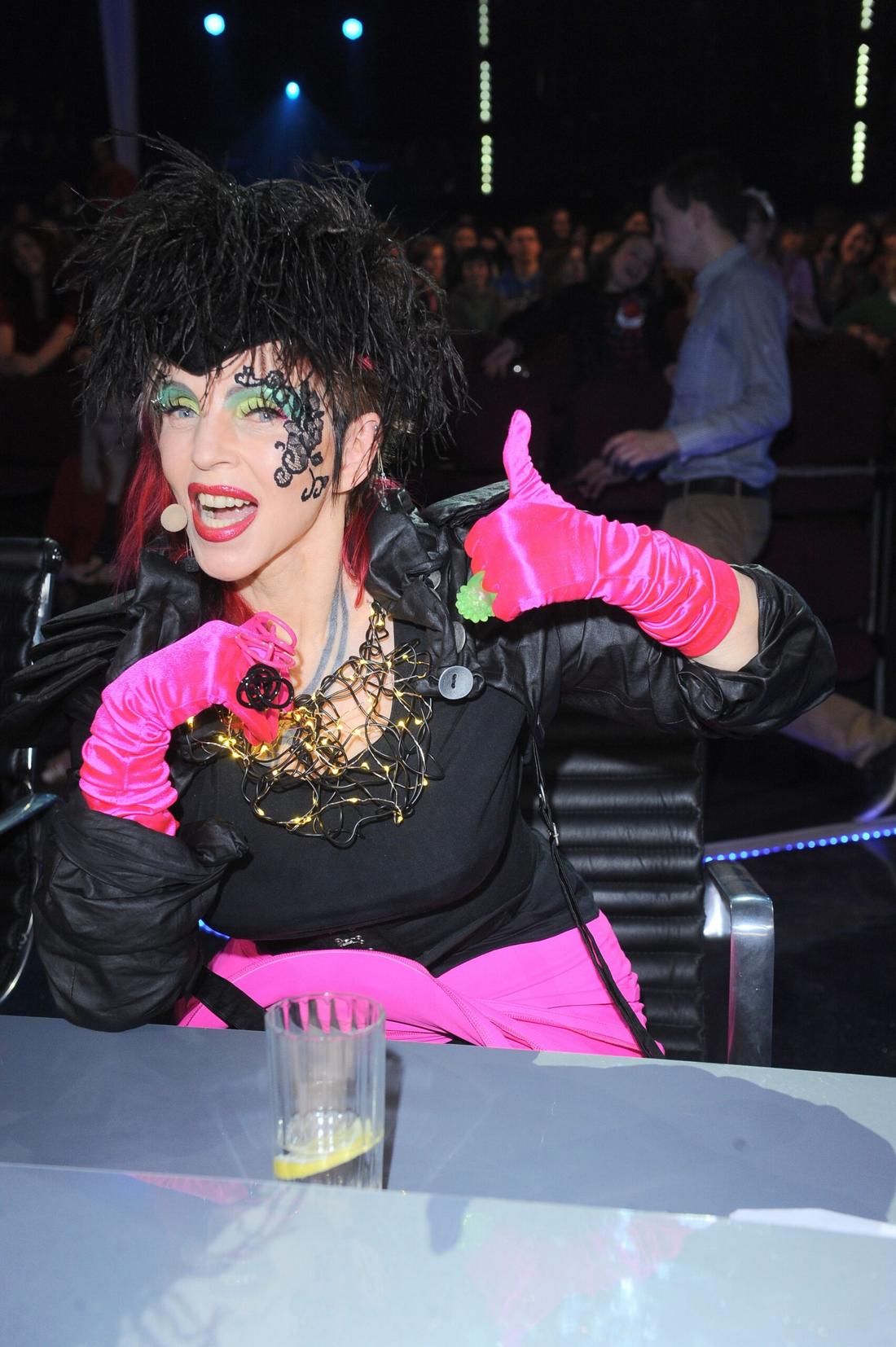 Krystyna Mazurówna jako jurorka w "Tylko taniec. Got to dance", fot. KAPiF