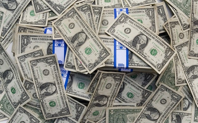 Potrzebujesz dodatkowych pieniędzy? Wybierz najlepszy kredyt gotówkowy!