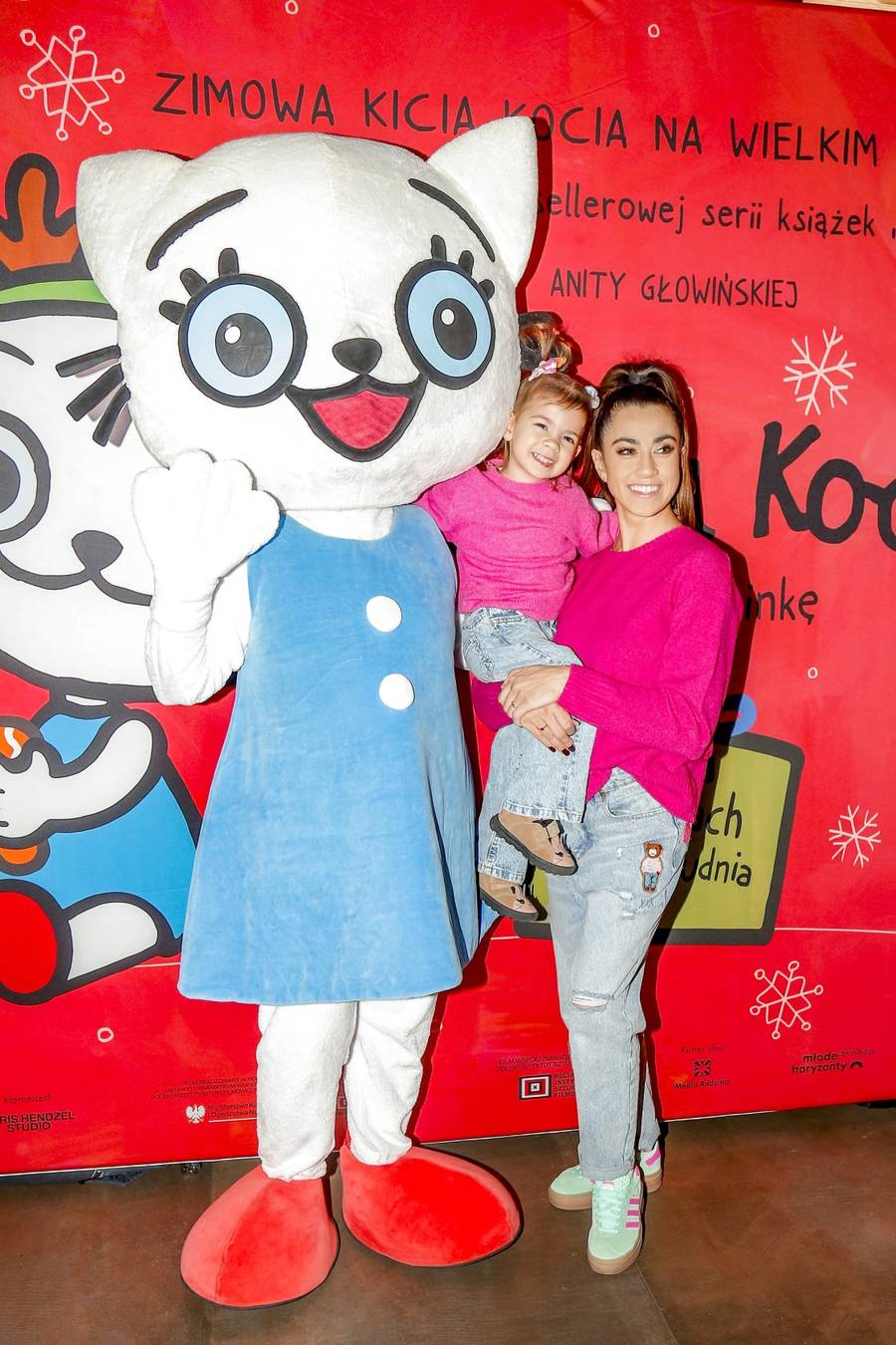 Plejada gwiazd ze swoimi pociechami na premierze bajki “Kicia Kocia pod choinkę” (FOTO)