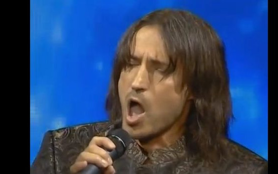 Zamiast śpiewać, on naśladował głosy ziemi [VIDEO]