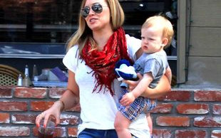 Hilary Duff w szortach już bez kompleksów (FOTO)