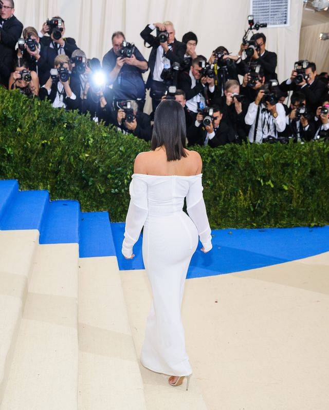 Oto dlaczego Kanye nie był z Kim na gali MET. Za takie coś powinna go zostawić?