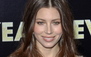 Jessica Biel wszystko zasłoniła (FOTO)
