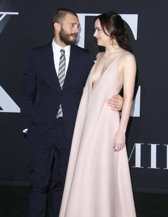 Dakota Johnson ZABIJA nowym wyznaniem o seksie z Jamie Dornanem