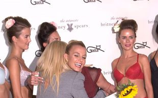 Jaki prezent Doda wręczyła Britney Spears? (FOTO)