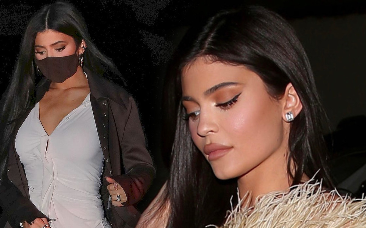 Kylie Jenner chwali się płaskim brzuchem na pokładzie prywatnego samolotu