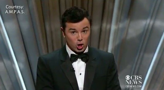 seth-mcfarlane-jennifer-lawrence-R1