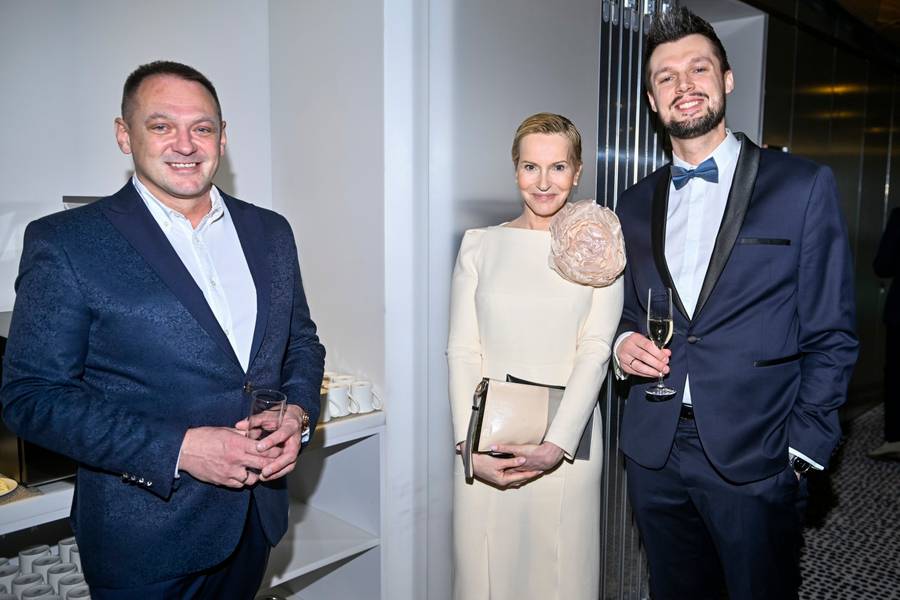 Gala “Osobowości i Sukcesy Roku 2023”: Paulina Smaszcz z tajemniczym brunetem, szczuplutka Izabela Janachowska…