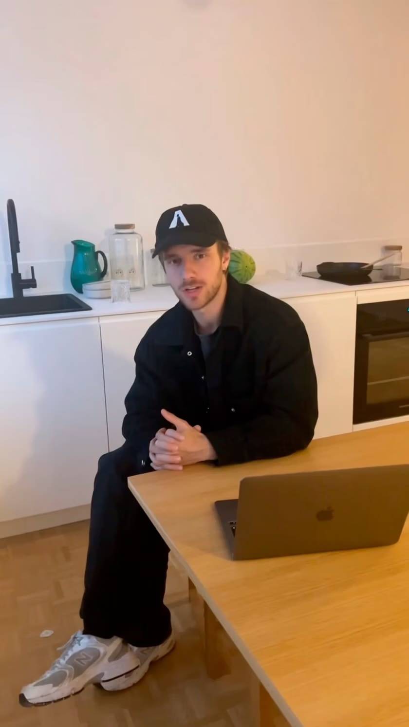 Maciej Musiał kończy 30 lat. Już dorobił się stylowego apartamentu w centrum Warszawy