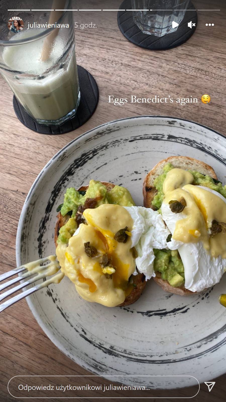 Julia Wieniawa WYPOCZYWA z daleka od wojny na Ukrainie!