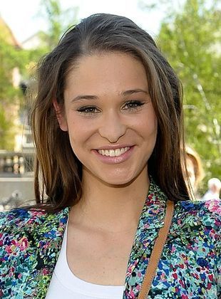 anna-szymanczyk-82-R1