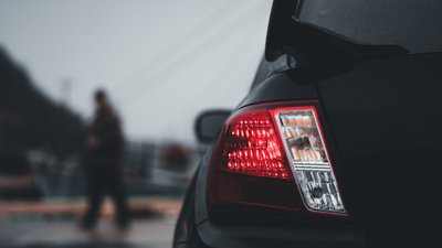 Jak uniknąć przepłacania za polisę?