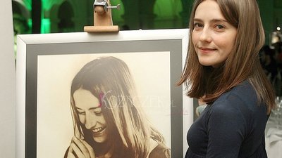 Kamilla Baar – kupuje za małe buty…