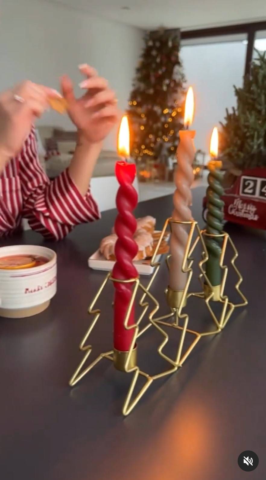 U Wersow i Friza Święta już na całego! Pierniczki, świąteczne swetry i choinka pod sufit (ZDJĘCIA)