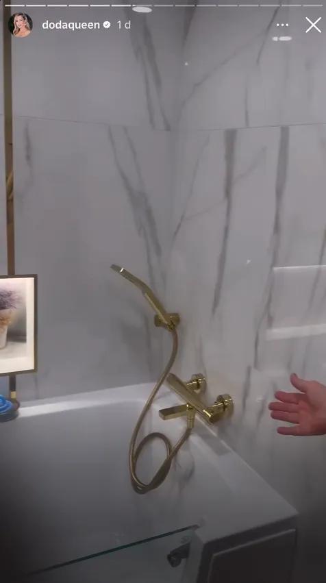 Doda urządziła rodzicom szpitalny pokój w domu. Nie ukrywa powodów