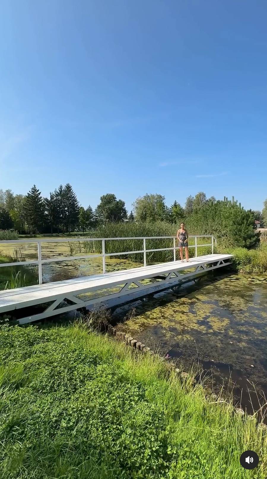 Halejcio oprowadza po CAŁYM domu za 9 mln: “Tu siusiu, tu basen, tu sauna, tu warzywka, tu Lambo” (ZDJĘCIA)