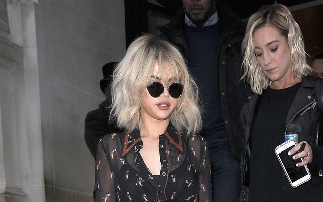 Selena Gomez w Londynie – jeden dzień i SZEŚĆ STYLIZACJI!
