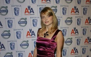 Iza Miko dalej przeżywa