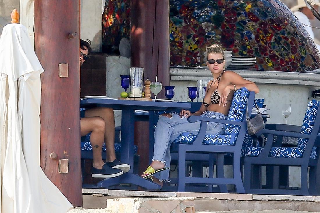 Sofia Richie w bikini i Scott Disick w Meksyku. 